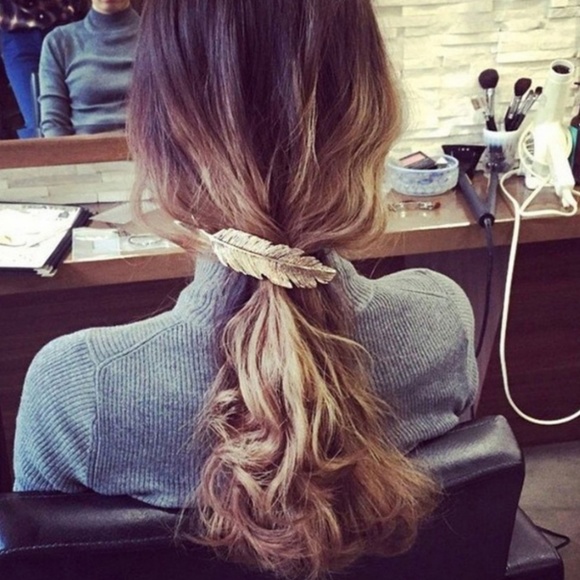 ⭐New Gold Leaf Hair Barrette Clip⭐ - Picture 3 of 5